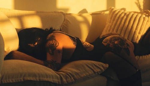(707)242-7802 is Caucasianand offers nuru massages, asian massage, bodyrubs in San diego and available for incall on rubrankings Hi handsome, I’m Aria & I’m here to serve you 😉 

5’0
24 years young 
Chocolate brown hair 
Brown eyes 
Former gymnast 

A lot of tease = a whole lot of satisfaction.
Feminine energy, soothing hands, and an unforgettable experience that melts away stress and leaves you wanting to return.

For those looking to indulge in a more private escape, my time is reserved as follows:

30 minutes — 180 roses
45 minutes — 240 roses
60 minutes — 280 roses

Xoxo 💋 
