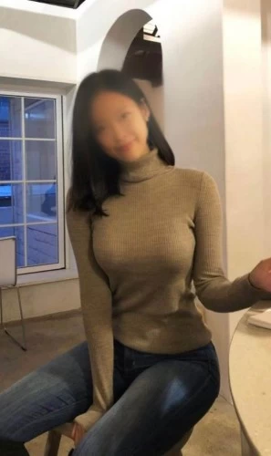 (646)212-1954 is asianand offers nuru massages, asian massage, bodyrubs in New york city nyc and available for both on rubrankings “”””””””” “”” SALIMA always likes to help “”””””””””” Hello, New York !!! ___ I am Salima !!! The sweetest girl and professional massage therapist!!! 

With my tender touch and warm smile you will be relaxed and stayed far away from your problems and responsibilities ! 
I combine Swedish massage with very sensual touch. 
If you like some hidden desire - nuru slide will be right session for you, between you and me - only hot slippery sea weed gel !!! 
Pleasure with conversation , charm and relaxation… 

Most important - NO extra Activities even for extra !!! 
massage - 320/1h, hot slide 380//1h, or body shaving, body scrub (380/1h) or some naughty desire !!!! -  
Longer and shorter sessions are available too -
 Out call  visiting you - very welcome  …. 480/1h + your Uber 
Good news - all CC accepted 