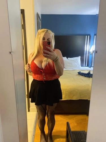 (214)607-7326 is Caucasianand offers nuru massages, asian massage, bodyrubs in Orange and available for both on rubrankings Hi I’m Chanel, the beautiful, blonde goddess you’ve been dreaming about! Our experience is one you surely won’t forget. Starting with a hot & sexy lap dance that will have you breathless. Easing into a massage with my healing touch that will melt all your stress away. Teasing and pleasure is where the fun truly begins! The finish is like a blast of ecstasy that will have you cumming back for more ?Incall / Outcall available ✨Discrete / safe office ✨Located in SAN DIEGO MISSION BAYArea ✨Accessible Parking ✨Very clean ✨Pics are 100% mePlease text me with your name, age & race so we can speed up the process and get to the fun ?I look forward to hearing from you! Let’s have some fun ??RATES:120/30 min Sensual Rub 180/60 Sensual Rub300/90 min VIP packageI CAN TRAVEL TO SURROUNDING CITIES… WILL REQUIRE DEPOSIT FOR FARTHER THAN 30 miles 