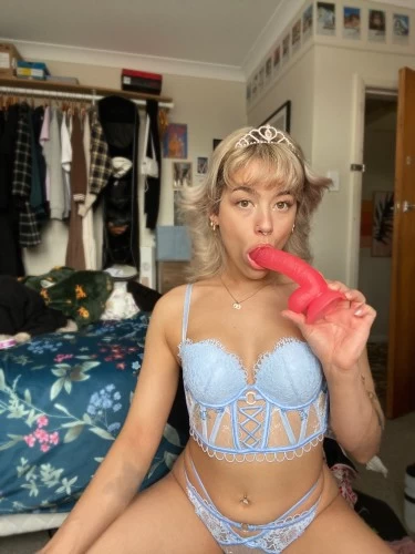 (213)650-9972 is Caucasianand offers nuru massages, asian massage, bodyrubs in Los angeles and available for both on rubrankings Young bubbly girl who loves to tease and pleasure! I am 5'4, with a thick, fit butt and beautiful boobs with brown eyes.I am known to be a talkative person and would love to make sure you are comfortable! I’ll provide you an unforgettable experience?✨✨. I like me a gentleman and also hygienic I’m always dolled up to attract my clients. Please be respectful and polite.CONTACT DETAILS:Instagram: itslillie.xoOF: kinkylillieNo private calls and explicit talk.