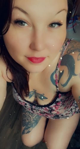 (614)256-9259 is Caucasianand offers nuru massages, asian massage, bodyrubs in Columbus and available for incall on rubrankings Hey Fellas,  Come and enjoy a Sexy Sensual Body Rub. My curvy body with keep your hands busy and your mind racing!!  I have skills that will relax and let you release ALL that stress.  ❤upgrades available.  BONUS❣ - I actually give a great massage❤️❤️ All my friends leave happy❤️❤️❤️  *None scented lotion and oils  *Clean room with music playing and candles lit and sexy lingerie.    ❤Body rub 120 hour 80 hh - you leave happy but hands     only. ❤ Full Service Body Rub 220 hour 160hh. ❤Light BDSM sessions 200 hour❤️Foot Fetishes   snap chat jenna_love1303. 614-256-9259