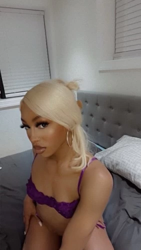 (469)894-7799 is Mixedand offers nuru massages, asian massage, bodyrubs in Dallas and available for both on rubrankings Greetings, from Texas very own sweetest berry! My name is Karina, who is curvy and Petite! I’m a deviously flirtatious person. My captivating looks and charming personality will lure you in, my sweet attentive softness will have you begging for more. My skin is silky smooth and soft to the touch. Not your typical quick ending therapist. I strive in sensual feeling… I want too be the last thing on your mind when you fall asleep and the first thing when you’re wide awake. I am available for mature Gentlemen who appreciate the BEST in companionship.The ultimate goal is give you an “out of this world” experience. I guarantee you won’t find another me…Screening is required for all meets, via FaceTime, google meet or WhatsApp Deposit required for all outcalls $50Follow my media too keep up with tours and working days ?:Kira.lynnxoxo. ?:gypsygalore