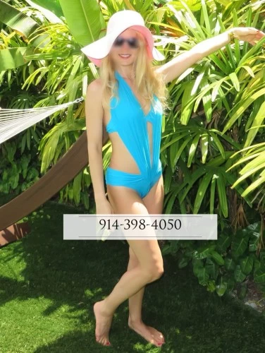 (914)398-4050 is Caucasianand offers nuru massages, asian massage, bodyrubs in New york city nyc and available for both on rubrankings Hello,My name is Sara. 28 years old from the Czech Republic.5ft6 - 110lbsBlonde blue eyesFormer gymnast - Certified massage therapist.I posted my real photos. Blurred my face for privacy.Incall:450 Nuru Massage650 Tantra MassageOutcall1000 Nuru Massage1400 Tantra MassageCall or text me at (914) 398-4050