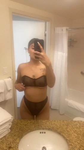(707)852-8982 is Mixedand offers nuru massages, asian massage, bodyrubs in San jose and available for both on rubrankings After a long day of work and wanting to distress I am willing to help and provide great professional services. I provide a therapeutic session with calming music and candles lit. As a masseuse I will manipulate clients' soft tissues and joints to treat injuries and promote general wellness.  I also have an option of giving a sexy massage  Laundre. Contact me for prices! 