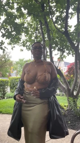 (646)844-2440 is Blackand offers nuru massages, asian massage, bodyrubs in New york city nyc and available for incall on rubrankings Grand new day and greetings!!!Thank you for taking the time to review my ad/services. Calamity The Claw would love to assist you in your relaxation needs. I’m a Fem Dom with a focus in high protocol practices. I started doing sensual rubdowns in 2020, learning from a licensed masseuse who  taught me many of their unique techniques in the art of Nuru (body to body). I’m currently studying  reflexology and sensory enhancement.My goal is to always deliver the most detailed and personalized experience for each individual client. Invite me to be your self-care treatment today. *** Kinks include but not limited to***Impact playSensory deprivation Orgasm denial and edging PeggingCuddling Degradation Body worship QV: $100Half hour Nuru: $150Hour Nuru:$250FullService:$350Pegging: $300 (hour sessions only)All bookings MUST send selfie or video call Outcall bookings MUST send depositAll appointments after 10pm must send deposit NO EXCEPTIONS **Upgrades available upon request**