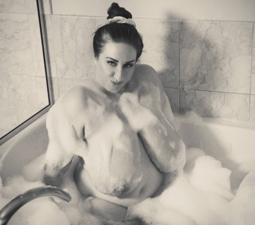 (314)328-0946 is ethnicity_Caucasianandoffers nuru massages, asian massage, bodyrubs in St Louis and available for service_location_incallon rubrankings Limited Time Summer Specials! Must mention ad before booking!
I’m Toni, a Licensed Massage Therapist and Esthetician.
Private Relaxation Massage:
Discreet, calm environment.
Warm, attentive sessions designed to help you fully 
unwind.
Clean, professional, and comfortable space.
Now booking this week.

Message for appointment times.

Signature Relaxation Massage
A full-body, unhurried massage designed to melt stress
and release tension in a private, comfortable setting.
Calm, attentive, and focused entirely on helping you 
reset.

Nuru Body Glide Massage
A warm body-to-body glide experience created for deep 
relaxation and immersive stress relief. Slow, smooth,
and designed to help you fully unwind in a discreet 
environment. DEPOSIT IS A MUST FOR NURUS ONLY.

Tantric Relaxation Massage
A slow, mindful massage experience focused on breath, 
connection, and total body relaxation. Designed to calm
the nervous system and leave you feeling grounded and
restored.

Luxury Private Session
An extended, unhurried appointment offering a deeply 
personalized massage experience in a quiet, private 
space. Designed for those who value discretion, 
comfort, and full relaxation without rushing.

Tabletop Luxury Experience
A specialty massage performed on a custom elevated
relaxation table, offering a unique perspective and 
deeply soothing full-body release. Private, immersive,
and available by premium appointment only.

Toni
Monday-Friday 930am-8pm text
Sat 1030-5pm text
Sun prebook only
*MT Available*
*Video Chat Available*
**half hour is available upon request**