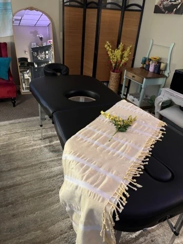 (857)202-7970 is Caucasianand offers nuru massages, asian massage, bodyrubs in Boston and available for both on rubrankings 4 hands 2 girls available downtown today!

250 half hour happy ending oil massage 
450 hour happy ending oil massage 
650 90 minutes happy ending oil massage 

300 half hour glory hole massage 
500 hour glory hole massage
650 90 minutes glory hole massage  

300 half hour slippery nuru massage 
500 hour slippery nuru massage 
650 90 minutes slippery nuru massage

Come experience euphoria and the ultimate experience with a 4 hands / double the fun. 

Hey handsome🤩
I’m a warm, attentive masseuse dedicated to creating a relaxing and indulgent experience tailored to your needs. With a gentle touch, calming energy, and a focus on comfort, I help melt away stress, ease tension, and leave you feeling refreshed, rejuvenated, and completely at ease. Your relaxation is my priority from the moment you arrive.