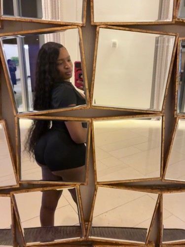 (747)400-6517 is Blackand offers nuru massages, asian massage, bodyrubs in Dallas and available for both on rubrankings Lovely aura and ready to relieve your stress 
I'm very REAL , no games babe☺ 
Video calls are always available 💋
