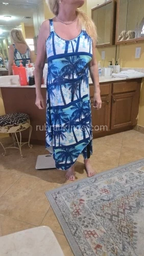 (561)541-1440 is Caucasianand offers nuru massages, asian massage, bodyrubs in Miami and available for both on rubrankings I am a mature blonde who loves mature gentlemen. I have a bubbly, sparkly, outgoing personality. I speak five languages -- English is my fifth language, but I speak it very well. I am an experienced provider -- I know a lot about what men want!