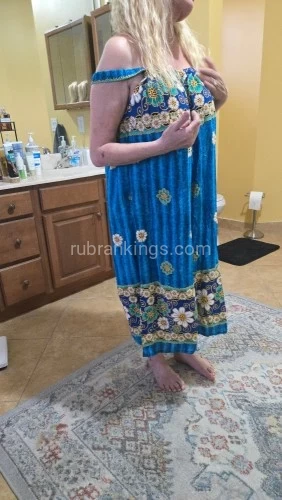 (561)541-1440 is Caucasianand offers nuru massages, asian massage, bodyrubs in Miami and available for both on rubrankings I am a mature blonde who loves mature gentlemen. I have a bubbly, sparkly, outgoing personality. I speak five languages -- English is my fifth language, but I speak it very well. I am an experienced provider -- I know a lot about what men want!