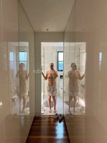 (518)224-0884 is Caucasianand offers nuru massages, asian massage, bodyrubs in New york city nyc and available for both on rubrankings Experience the art of touch with a certified and seasoned massage therapist. As a new client, you'll receive a personalized and relaxing encounter from a skilled professional. My sessions offer a range of techniques tailored to your preferences, including Nuru, Deep Tissue, Sport Massage, and Sensual Massage. Additionally, we offer Prostate Massage and Swedish Massage for a more intimate experience. Draping is optional, allowing you to fully immerse yourself in the experience at your comfort level. From Hot Stone Massage to Tantric Lingam Massage, each session is designed to elevate your senses and leave you feeling rejuvenated. Our services include the Milking Table Experience, Riding The Wave, and VIP Nuru Experience. Step into a world of discreet sensuality and let passionate practitioner transport you with a tailored rubdown."Feel free to text me ::::::: +1 518 224 0884TELEGRAM ::: @Lisa_whitehall5Snapchat :::::: Lisa_bice1968