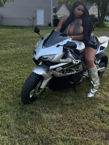 (470)621-9429 is Mixedand offers nuru massages, asian massage, bodyrubs in Macon and available for both on rubrankings Come to Foxys Spa today.
Also you can Book Titty Cam or Virtual chat. 