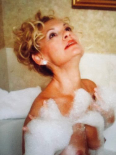 (954)309-6451 is Caucasianand offers nuru massages, asian massage, bodyrubs in Chicago and available for both on rubrankings Hello my name is Catherine,

I am a petite natural blonde with  All Natural  curves. You will find that I am mature,elegant and easy to get to know. I have often been described as having an aristocratic/classy good look. Adding to my mystic is a refined ,soft ,and very well spoken sexy voice. Whether you get lost in my voice or within my arms I will help you forget all your real world issues of the day . Letting your stress simply all be forgotten or be replaced by discovering new feelings through the art of arousal's from  Our moments Together  I would love to hear about your successes and challenges And to get to know you on any level you wish to share with me. In today's world with all it's stresses and responsibilities, My goal is to give you that adventure and escape that your heart desires from the challenges of every day life . Through laughter and lite-hearted conversations you'll find I am a wonderful listener. All though I am very passionate about my privacy as well as yours.

I truly love what I do and have just as much fun as you shall. I definitely like to pamper, which will make you want to return again and again. If you are looking for something real step back into time with me and let's indulge our senses, our minds and get lost in our moments, Whether a formal evening function Or a casual afternoon rendezvous, or a fantasy trip to  Your World  You will have a sophisticated, light hearted, and beautiful well balanced woman as your companion . I am one who enjoys intelligent conversation and/or the warmth of the quite moments we shall have in discovery.

Don't waste another minute, call me today! Massage and bubble bath available!

✅ Sensual Massage
✅ Prostate Massage
✅ Shower
✅ Bubble Bath
✅ Milking
