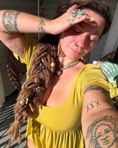 (415)860-4522 is Caucasianand offers nuru massages, asian massage, bodyrubs in Portland and available for outcall on rubrankings I'M A LICENSED MASSAGE THERAPIST CATERING TO MEN WHO WANT A PROFESSIONAL MASSAGE IN A RELAXED SETTING. 
 
VISIT ME IN MY PRIVATE STUDIO. 
 
ALLOW ME TO GET THE KNOTS OUT AND FINALLY RELAX. 
 
I PROVIDE AN ALTERNATIVE TO ASIAN SPAS, BODY RUBS, OR TRADITIONAL MASSAGE CHAINS. I DO MASSAGE AND A BODY RUB. I AM LICENSED AND CERTIFIED.
 
YOU WILL LEAVE STRESS FREE!!!!!!!
MASSAGE RATES

30 MIN $150.00. 60 MIN $250.00. 90 MIN $300.00 120MIN $400.00
 NOTICE: I DON’T ACCEPT CASH AS PAYMENT FOR BOOKING RESERVATIONS.

MY MANTRIC MASSAGE COMBINES 30 MINUTES OF TRADITIONAL MASSAGE AND 30 MINUTES OF TANTRIC MASSAGE. ENJOY THE BEST!!!!

* I'll host you in a relaxing and beautiful environment to maximize your comfort.

* Your session will NEVER be rushed, and we'll take our time slowly exploring one vibrant sensation after another.

* Expect me to be warm and inviting when I greet you for the first time, and playful and sensually connected throughout our time together.

* Expect to leave thinking delightful thoughts of me for the next few days, weeks or even months, and looking forward to our next encounter.
DON'T SETTLE ON A BODY RUB
 
DEEP TISSUE MASSAGE
SWEDISH MASSAGE 
SPORTS MASSAGE
HOT STONES
FULL BODY TANTRIC MASSAGE 

MASSAGE BENEFITS Reducing stress and increasing relaxation Reducing pain and muscle soreness and tension Improving circulation, energy and alertness Lowering heart rate and blood pressure Improving immune function

And I'm also here to fulfill your wishes and reduce your Pains and tension in a clean.

I BOOK BY TEXT ☎️ (415)-860-4522 HOPE TO SEE YOU ON MY TABLE AND ENJOY MY SERVICES.
THANK YOU.

Phone. 📞 +1 (415) 860 4522

WhatsApp 📞 +1 (681) 582 7204

Signal . 📞  Tianalauren_378.92