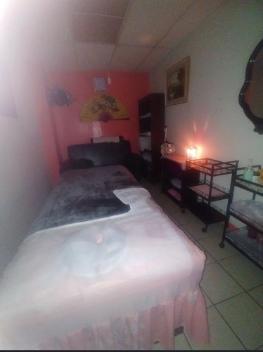 (949)762-1588 is Caucasianand offers nuru massages, asian massage, bodyrubs in Las vegas and available for both on rubrankings Hello I'm a Certified Medical Massage Therapist Enjoy the best massage in town Your body deserves the best Massage is the new drug Get your body fixed today It's not just a massage, it's an experience I'm committed to healing your whole body and mind.Hope to hear from you soon on WhatsApp +1 (408) 228-7803