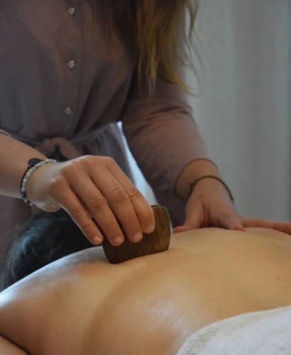 (606)200-2015 is otherand offers nuru massages, asian massage, bodyrubs in Los angeles and available for both on rubrankings Warm, inviting, and effortlessly charming. I offer a laid-back and unforgettable experience. With just the right touch of allure and a genuine, down-to-earth vibe, I create a space where you feel truly at ease. Whether we’re spending time together in my serene setting or I’m joining you in yours, expect comfort, cleanliness, and a connection that feels natural and safe.

Full Services: Nuru, Swedish massage, body-to-body (B2B), “riding the wave,” anal, oral, and vaginal sex, sloppy BJ, BBBJ, bareback pegging, car meet, deep tissue massage, kissing, fetish, girlfriend experience, sensual massage, prostate massage, fingering or hand jobs, and I’m into kinks. Additionally, the milking table experience, VIP Nuru experience, and warm oil massage.
