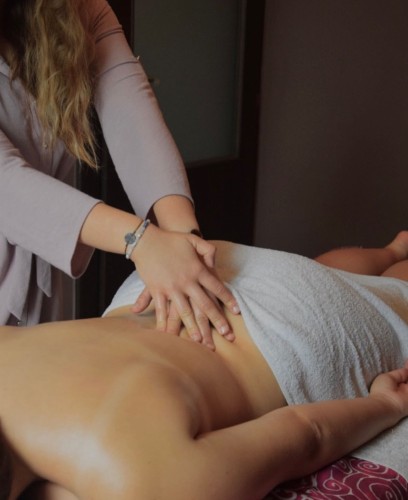 (606)200-2015 is otherand offers nuru massages, asian massage, bodyrubs in Los angeles and available for both on rubrankings Warm, inviting, and effortlessly charming. I offer a laid-back and unforgettable experience. With just the right touch of allure and a genuine, down-to-earth vibe, I create a space where you feel truly at ease. Whether we’re spending time together in my serene setting or I’m joining you in yours, expect comfort, cleanliness, and a connection that feels natural and safe.

Full Services: Nuru, Swedish massage, body-to-body (B2B), “riding the wave,” anal, oral, and vaginal sex, sloppy BJ, BBBJ, bareback pegging, car meet, deep tissue massage, kissing, fetish, girlfriend experience, sensual massage, prostate massage, fingering or hand jobs, and I’m into kinks. Additionally, the milking table experience, VIP Nuru experience, and warm oil massage.