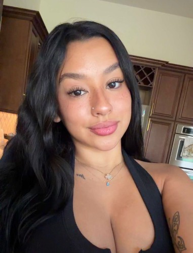(910)964-5183 is Latinoand offers nuru massages, asian massage, bodyrubs in Orlando and available for both on rubrankings I’m a licensed massage therapist and I offer escort services too.I render all types of body massages,cracks and therapy at fair and affordable rates🥵🥵💦
I do deep tissue,Swedish massages,Bone cracks,hot stones nuru massages and body rubs.. All type of massages, Nuru massage, any other fantasy you want which includes happy endings💦💦❤️