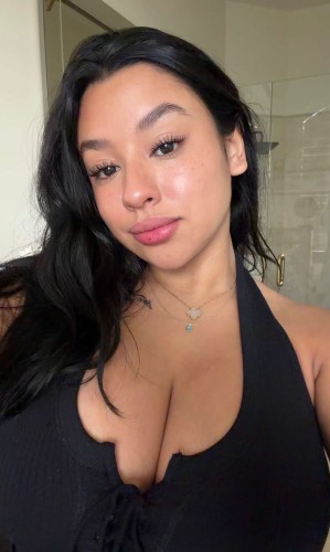 (910)964-5183 is Latinoand offers nuru massages, asian massage, bodyrubs in Orlando and available for both on rubrankings I’m a licensed massage therapist and I offer escort services too.I render all types of body massages,cracks and therapy at fair and affordable rates🥵🥵💦
I do deep tissue,Swedish massages,Bone cracks,hot stones nuru massages and body rubs.. All type of massages, Nuru massage, any other fantasy you want which includes happy endings💦💦❤️