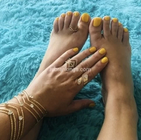 (615)682-8545 is Mixedand offers nuru massages, asian massage, bodyrubs in Nashville and available for incall on rubrankings Come and indulge with me, Your sexy caramel fantasy. My stunning, petite frame will leave you drooling and wanting to see more. My touch is gentle and precise ... Making sure I don't leave a single inch unintended to.Let me show you why everyone loves caramel! Private Residence Independent providerDiscrete & Professional! Outcall available to all areas! Don’t miss out! 