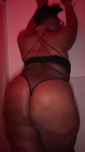 (646)844-2440 is Blackand offers nuru massages, asian massage, bodyrubs in New york city nyc and available for outcall on rubrankings Grand new day and greetings!!!Thank you for taking the time to review my ad/services. Kinky Kitten Emmy would love to assist you in your relaxation needs. I’m a BDSM switched with a focus in high protocol submission. I started doing rubdowns for my owner, who is a licensed masseuse and has taught me many of their sensual  and unique techniques in the art of Nuru (body to body). I’m also skilled in reflexology and sensory enhancement. My goal is to always deliver the most detailed and personalized experience for each individual client. Invite me to be your self-care treatment today. Upgrades *** Kinks include but not limited to***Impact playSensory deprivation Edging Body worship Pegging Cuddling Degradation and humiliation Cock torture Prostate massage Lengim message Half hour Nuru: $120Hour Nuru: $200**ATTENTION**Appointments after 11pm must send deposit for travelAll bookings MUST voice/video verify NO EXCEPTIONS **Upgrades available upon request**