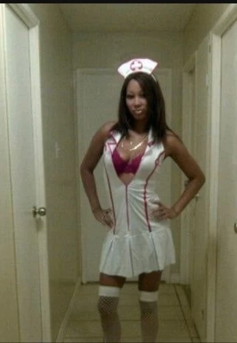 (502)221-9239 is Blackand offers nuru massages, asian massage, bodyrubs in Louisville and available for both on rubrankings Light skinned, petite, glasses, 24, strawberry pound cake , long stroker ( gifted Hands) 