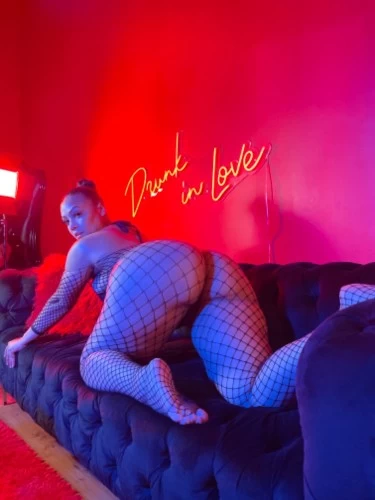 (404)382-6671 is Mixedand offers nuru massages, asian massage, bodyrubs in Atlanta and available for incall on rubrankings Hello Gentlemen! My name is Melody. Bringing you Ultimate relaxation with Trained skills and 8 years of experience in Massage Therapy. My pictures are 100% authentic. Mixed Filipino & black. Open minded, Gracious, with southern hospitality. Soft, Smoothe and curvy!I am excited to meet new people & gain strong relationships with my regular clientsClean and Safe EnvironmentPersonal Spa Suite in discreet office building Sanitized after each client, clean towels/sheets.Good hygiene is a must .Monday-Sunday9am-9pm1/2 100HR 2004hand 300 Men women and couples welcomeplease call/ text at least an hr beforeNo negotiationsNo Full Service No QVText for quickest responseIG @champagne.arderefor more pictures Please leave a review Thank you xo 