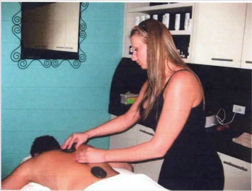 (312)927-5121 is Caucasianand offers nuru massages, asian massage, bodyrubs in Chicago and available for both on rubrankings 		European Mobile Massage in Chicago and Suburbs - offersLuxurious Massage Services. I provide full body massagewith outcalls availableMassage by Alina : (312) 927-5121120, 90, 60 Minute Session AvailablePractice: Feather Touch, Sports Massage, Deep Tissue, Swedish	