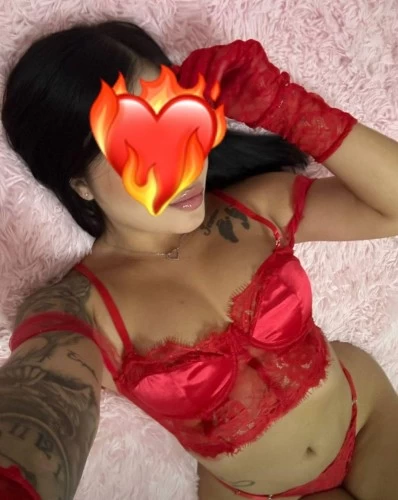 (631)443-5631 is Latinoand offers nuru massages, asian massage, bodyrubs in New york city nyc and available for incall on rubrankings Candy love is here babes come relax and play with me!24  yo Ronkonkoma bohemia6314435631 appointment needed only serious gentleman please.