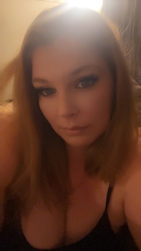 (618)431-3592 is Caucasianand offers nuru massages, asian massage, bodyrubs in St louis and available for incall on rubrankings ⭐️Ask about 4hand specials with Eboni as well!! 

⭐️Late night appointments available for returning clients!! 

Hey gentlemen! I offer a sensual mutual touch massage also offer cuddling sessions! Come let these soft hands make your day brighter! Enjoy a nice sensual massage guaranteed to leave you happy and relaxed! 

Clients never rushed!! 

Clean linens for each massage
Private and safe location
Clean and Relaxing environment
Texting is preferred 
Please let me know if I’ve seen u before!
Prescheduled appointments appreciated 
4 hands available upon request with Eboni! 
Showers available before or after if requested

NOT AN ESCORT