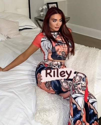 (615)347-5095 is otherand offers nuru massages, asian massage, bodyrubs in Nashville and available for incall on rubrankings Hello,We’re Riley and Blaire, Relaxation Consultants. What is a relaxation consultant? It’s a made up title, we have no licenses or certificates but we extremely skilled in helping you relax. Using a combination of techniques we have developed a unique relaxation experience in which all of our clients experience complete and fully relaxation, leaving them entirely relieved. Have you been having naughty thoughts about your coworker and can’t get any work done? Do you have a fantasy that you can’t get out of your head and it’s affecting your relationship? Do you have a phobia and need exposure therapy? Do you have a kink you need to satisfy? Whatever your issue we are here to help. Oftentimes we find just role playing “therapy” has helped our clients immensely. We are safe fun place to relax. We never judge, only engage in your desires. But you don’t need to have an issue to see us either. We are also excellent at making a great day even better. Come see us today. We cannot wait to put a smile on your face. 200 30 mins300 60 minsWe are not escorts. DO NOT ASK FOR ILLEGAL SERVICES. 