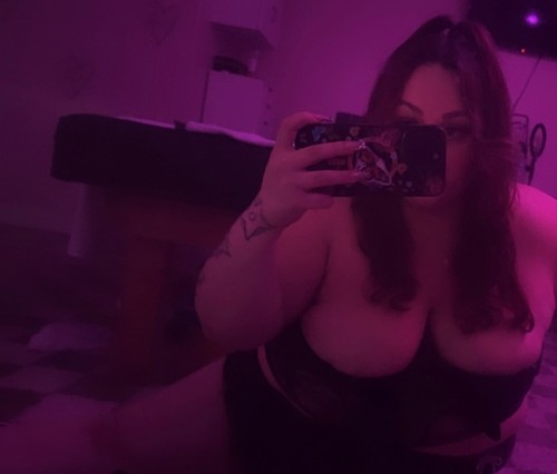 (858)416-5369 is Caucasianand offers nuru massages, asian massage, bodyrubs in San diego and available for incall on rubrankings Connection isn’t just physical,it’s energy. The warmth in a quiet room, the tension that builds without a word, the feeling of being completely seen for a moment.

My presence will help you breathe deeper and my touch will melt the stress you didn’t even realize you were holding.


You don’t have to chase it.
You just have to choose it.

Come and enjoy the intoxicating feeling of being understood without having to explain. Why settle for ordinary when extraordinary is just within reach? 

Let’s rewrite the rules and spark something unforgettable.

5'2 and 280 of pure BBW pleasure, so if your not into bigger woman dont  contact me! I do not offer any bare uncovered or unsafe play in any way!  

If i sound like the right fit
Let’s decide how you want the fun to unfold!

💕💕 
Incall private studio
💕💕

Outcall available only with deposit 

Thank you and hope to meet soon! 
 
💗 BBW HEATHER 💗