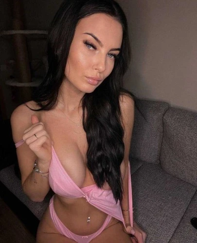 (213)207-6536 is ethnicity_Caucasianandoffers nuru massages, asian massage, bodyrubs in Riverside and available for service_location_incallon rubrankings B2B NURU is the art of tactile sensation, where the body becomes the primary conductor of sensations 🖤
Sliding, warmth, and continuous contact create a gentle tension that gradually dissolves into relaxation ❤️‍🔥

In the warm twilight, among red accents and deep shadows, attention is focused on the present moment 🕯️🖤
The movements are slow, confident, and precise—they create a sense of integrity and balance ❤️
The B2B format enhances perception while remaining aesthetically pleasing and comfortable 🖤❤️

This is not a procedure, but a ritual:
— privacy
— attention to detail
— a personalized approach 🖤❤️
The state after the session remains with you for a long time, reminding of soft closeness and tranquility ❤️‍🔥