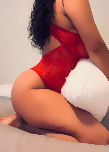 (619)721-3345 is 0and offers nuru massages, asian massage, bodyrubs in San diego and available for both on rubrankings Hello, my name is Camille 

Come see me and have a relaxing moment with my soft touch!

It's an experience you will never forget, a relaxing massage done by my fairy hands.

My photos are all real.

I have a clean, cozy and discreet office with ample parking.

Shower and towels available. Donations for my time

☀️ 30 min 170

☀️ 60 min 220

Send me a message and come live this incredible experience.

?Point Loma 

❌❌No calls