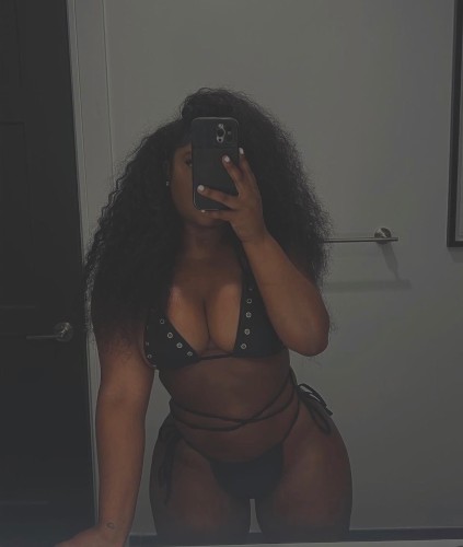 (312)708-2276 is Blackand offers nuru massages, asian massage, bodyrubs in Chicago and available for both on rubrankings Text or call for your appointment
Today available
In Downtown Chicago
