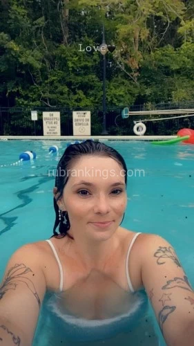 (843)595-1182 is Caucasianand offers nuru massages, asian massage, bodyrubs in Charleston and available for both on rubrankings Whether it’s your first time or you’re a regular, I’m here to make you feel relaxed, cared for, and completely spoiled. Think warm oil, slow, easy touches, and a vibe that’s all about unwinding and enjoying every moment. No rush, no pressure — just good company, soft curves, and hands that know how to hit all the right spots. Clean, discreet, and easygoing, I’m your go-to for a sensual escape that keeps you coming back. Kick back, let go, and let me take care of the rest.