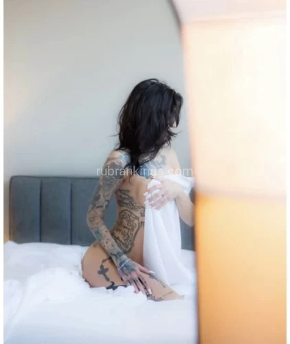 (917)979-2637 is Caucasianand offers nuru massages, asian massage, bodyrubs in New york city nyc and available for both on rubrankings Beat the heat by indulging in a splish, splash ? Nuru body glide with me. My technique is one of a kind and sure to bring you back for more. Come relax, relate, and release. ✨Kendra 