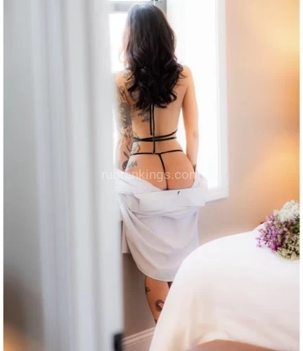 (917)979-2637 is Caucasianand offers nuru massages, asian massage, bodyrubs in New york city nyc and available for both on rubrankings Beat the heat by indulging in a splish, splash ? Nuru body glide with me. My technique is one of a kind and sure to bring you back for more. Come relax, relate, and release. ✨Kendra 