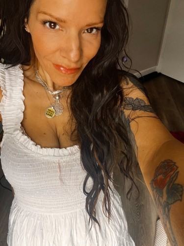 (480)708-2726 is Caucasianand offers nuru massages, asian massage, bodyrubs in Phoenix and available for incall on rubrankings No seriously, look at the sky right now… it’s one of those days where we call out Of work and we treat ourselves!!  Who’s with me? 
 
I feel like Tom Crusie in Jerry McGuire… you know the scene where he quits and wants people to quit with him. 😂 He takes the fish In the fish bowl. Where are my Rene Zellwigers at?  🫪 Don’t leave me hanging with just a goldfish. come on man……
 
😂 For the people in the back who never watched the movie and have no idea what scene I’m talking about…… Shame on you for never seeing it and also, did you know the human head weighs 8 pounds? 😬 ( also in the movie.). 🙌🏻  Enough early 2000 movie trivia, let’s get down to brass tacks and talk about my ad and what I have to offer. 💃 Besides useless knowledge of mundane, ☺️ I have some pretty cool sessions!! Let me start with the “ show me the money”  session!  That session is top tier. it’s The Who’s who if you know what I mean, AND its FLAT RATE!!! 🫪😛 
 
I also have a shower if ya need one. I’m in a private residence so you feel more At ease. Got something cooking in the crockpot as well so you feel at home!  🥰😉😀 That’s how comfortable you will feel. So comfortable that when you leave you’ll be asking yourself if you took out my trash! 😂😂
Something like that..,,, Anyway, this ad speaks for itself… You comin home yet?
Let  me know!!  Name is Tyler. 480-708-2726