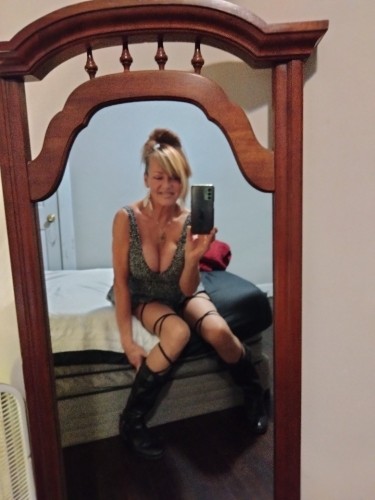 (937)329-6043 is Caucasianand offers nuru massages, asian massage, bodyrubs in Cincinnati and available for both on rubrankings I'm sexy Jesse and gentlemen you should come and relax with me 💋 Let's have some hot sexy fun,  let's HEAT THING'S UP GUY'S!!!!🔥🔥 I'm certified in DEEP TISSUE, LIGHT TOUCH AND I SPECIALIZE IN SCIATICA NERVE STIMULATION AND MORE. 💯 My home is clean, safe, discreet and highway friendly for your convenience. I WILL HAVE YOU FLOATING ON CLOUD 9 WITH MY SOFT VELVET TOUCH,  SO LET'S PLAY!!!!!  CALL ME NOW,  DON'T WAIT!!!!  ( I OFFER 24/7 SERVICES, INCALL/OUTCALL DAY OR NIGHT,  WHENEVER YOU NEED ME!!🔥💯 I'm just waiting for you ). Ask about upgrades and other options for dinner, drink's and some SLOW DANCING!!!!💋💯  Call Sexy Jesse)💋🔥. ( 937-329-6043 💋💯 )