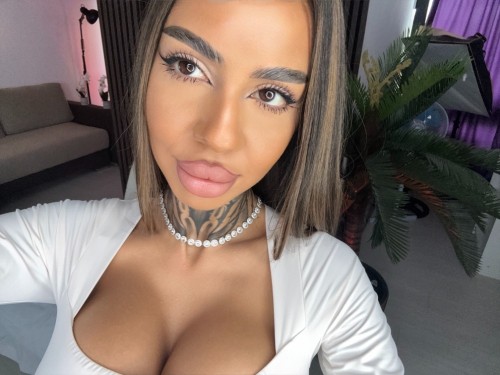 (619)392-8321 is Latinoand offers nuru massages, asian massage, bodyrubs in San diego and available for both on rubrankings Wanna cum in me?
you probably weren’t looking for me, you were just scrolling, bored,half hard 😂 now here i am.

Side quest unlocked 😈I’m Sarra, 20, brunette, great bubble butt, perfect round pierced tits.

No fake personality, no pretending to be classy or mysterious. What you see is what you get. Confidence, curves, and a girl who knows exactly what she’s doing. 
dm me on onlyfans if you’re curious 🤍💙

onlyfans.com/sarraines/c29