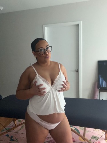 (720)715-0661 is Caucasianand offers nuru massages, asian massage, bodyrubs in Denver and available for both on rubrankings Hi babes!! 
Indulge in a luxurious lingerie massage experience designed to awaken the senses and melt away tension. From the moment you arrive, you’ll be treated to a seductive atmosphere, soft touch, warm oils, and intimate attention that creates the perfect escape from reality. Every session is tailored to provide deep relaxation, sensual connection, and unforgettable pleasure — ending with complete satisfaction and release. Discreet, alluring, and designed for those who crave both comfort and temptation.
Incall and outcall available!
Currently available 24/7 in the Denver CO area 
30 minute - $200 
1 hr - $260