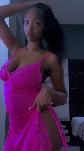 (903)900-3309 is Blackand offers nuru massages, asian massage, bodyrubs in Houston and available for both on rubrankings Hi baby call me Hazyl let’s have some fun.💕 The kind of experience where you can unwind, clear your head, and actually enjoy yourself without feeling rushed or distracted. 