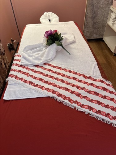 (213)762-8679 is asianand offers nuru massages, asian massage, bodyrubs in Dallas and available for incall on rubrankings Hi Dallas, my name is Linda a small curvy Asian lady.  Recently relocated to a new location.  970 W Arapaho in Richardson st 15.   The new location has been renovated and made into a sanctuary for relaxation and healing.

My massage is custom made for each individual client.  I strive to make each massage interesting and exciting as well as relaxing 

I am from Thailand and have studied and practiced various massage methods.

Please do not ask questions about extra services in text

Text only
100$ for hour
Thai
Swedish

Jai Thai Massage 945 407 6024. Call or text
Linda  213 762 8679  text only