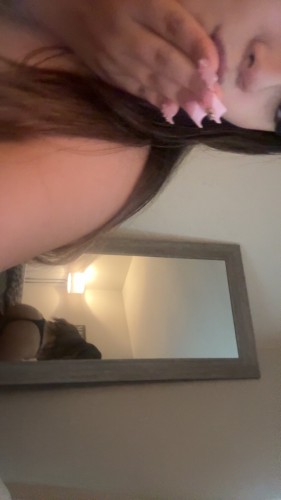 (615)668-9184 is Latinoand offers nuru massages, asian massage, bodyrubs in Nashville and available for both on rubrankings Hey gentlemen! This is Emmie, your fav sexy Latina baby! Some of you might know me from the studio 22 and would love to reconnect with my old good friends, and why not make some new ones?

Besides the classic body rub, I’m specialized on the authentic NURU & body to body experience. Using the the original and warm nuru gel I will slide my body through yours during a very sensual and exciting session.

+ plus:
- discreet and easy location,
- lots of parking
- professionally sanitized towels
- shower available.
-drinks 

I’m not available every day and only even see a limit of 3-4 clients a day, so scheduling in advance is totally recommended!

For rates, location and more details please feel free to contact me through TEXT MESSAGE!
Can’t wait to get to please you! 😋😇🤫 there 

I am 5 4 hot tall sexy brunette 
I offer the best nuru ever your experience make you think the world doesn't exist with sliding 💦and gliding👅on your body

For any other questions you can just text me can't wait to see you love💋💋 