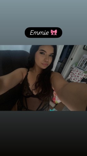 (615)668-9184 is Latinoand offers nuru massages, asian massage, bodyrubs in Nashville and available for both on rubrankings Hey gentlemen! This is Emmie, your fav sexy Latina baby! Some of you might know me from the studio 22 and would love to reconnect with my old good friends, and why not make some new ones?

Besides the classic body rub, I’m specialized on the authentic NURU & body to body experience. Using the the original and warm nuru gel I will slide my body through yours during a very sensual and exciting session.

+ plus:
- discreet and easy location,
- lots of parking
- professionally sanitized towels
- shower available.
-drinks 

I’m not available every day and only even see a limit of 3-4 clients a day, so scheduling in advance is totally recommended!

For rates, location and more details please feel free to contact me through TEXT MESSAGE!
Can’t wait to get to please you! 😋😇🤫 there 

I am 5 4 hot tall sexy brunette 
I offer the best nuru ever your experience make you think the world doesn't exist with sliding 💦and gliding👅on your body

For any other questions you can just text me can't wait to see you love💋💋 