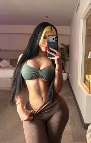 (404)279-2742 is Caucasianand offers nuru massages, asian massage, bodyrubs in Los angeles and available for both on rubrankings I  offer a variety of services of massage, such as full body massage,nuru massage ,Aromatherapy,soft sensual massage and deep tissue massage…my facility was created with utmost attention to details to pamper your body and soothe your soul. 