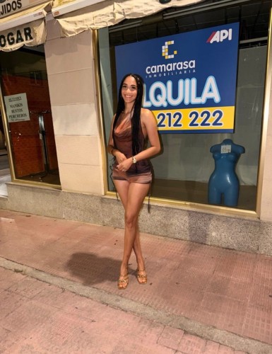 💕Beautiful young Latina wanting to relax 💕
