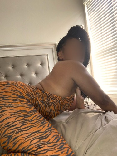 (470)444-8120 is Blackand offers nuru massages, asian massage, bodyrubs in Nashville and available for both on rubrankings My clients value feminine energy, mutual respect, relaxed conversation, and a peaceful atmosphere designed for relaxation, privacy, and genuine connection

Text or call for inquiries 🥠✨

❌ Not a FS provider