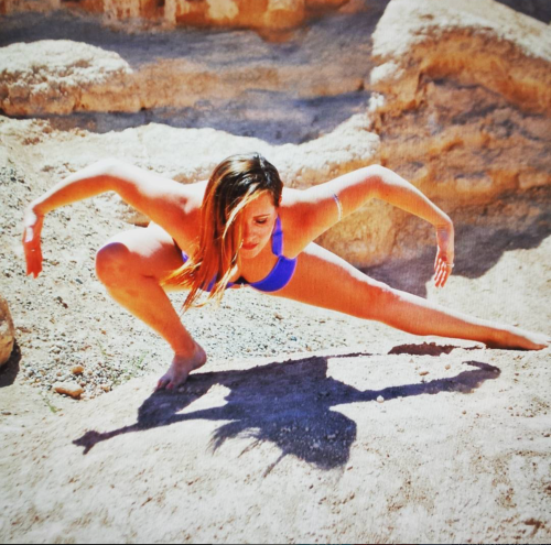 (725)230-5403 is Caucasianand offers nuru massages, asian massage, bodyrubs in Denver and available for both on rubrankings What Are the Benefits of FBSM? A Sensual Massage Guide for Men

In today's fast-paced world, finding effective ways to relax and rejuvenate is essential for maintaining both physical and mental health. One of the most effective and enjoyable ways to achieve this is through massage therapy. With a variety of techniques available, it's important to understand the benefits of massage therapy and how to choose the right type for your needs.

Stress Reduction and Relaxation Massage therapy is renowned for its ability to reduce stress and promote relaxation. Regular massages can lower cortisol levels (the body's stress hormone) and increase levels of serotonin and dopamine, which help to improve mood and overall sense of well-being.

Pain Relief Whether it's chronic back pain, arthritis, or muscle soreness from exercise, massage therapy can provide significant relief. Techniques such as deep tissue massage and trigger point therapy target specific areas of tension, helping to alleviate pain and discomfort.

Improved Circulation Massage therapy enhances blood flow, which can help to deliver oxygen and nutrients to tissues more effectively. This improved circulation can promote faster recovery from injuries and enhance overall health.

Enhanced Flexibility and Range of Motion Regular massage sessions can help to keep muscles relaxed and joints more flexible, improving overall mobility. This is particularly beneficial for athletes and individuals with physically demanding lifestyles.

Boosted Immune System Studies have shown that regular massage therapy can increase the activity of the body’s natural killer cells, which are part of the immune system. This boost in immune function can help the body to fend off illness and recover more quickly from injuries.

Better Sleep Massage therapy can help to improve the quality of sleep by promoting relaxation and reducing stress. Individuals who receive regular massages often report deeper and more restful sleep.

EMAIL to book your appointment with your availability and apply to become a client! Toa Tantra Massage Certified for 10+ years, sweet, sincere, educational, erotic, fun, outgoing and strong